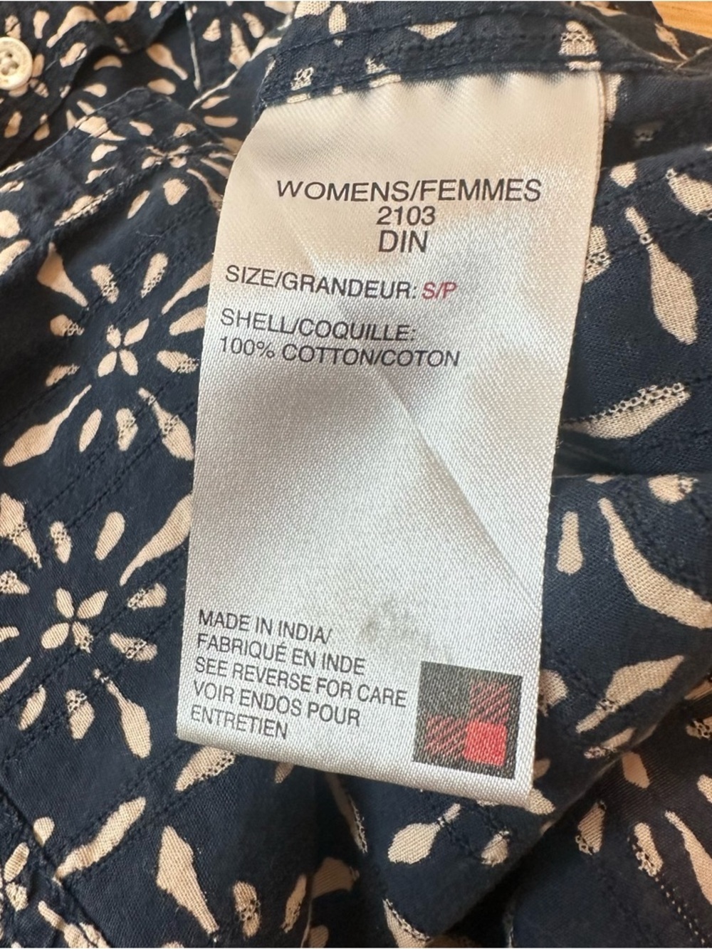 Woolrich Women’s Navy Blue Button Up Collar Sleeveless Tank Top Size S Small - Picture 8 of 9